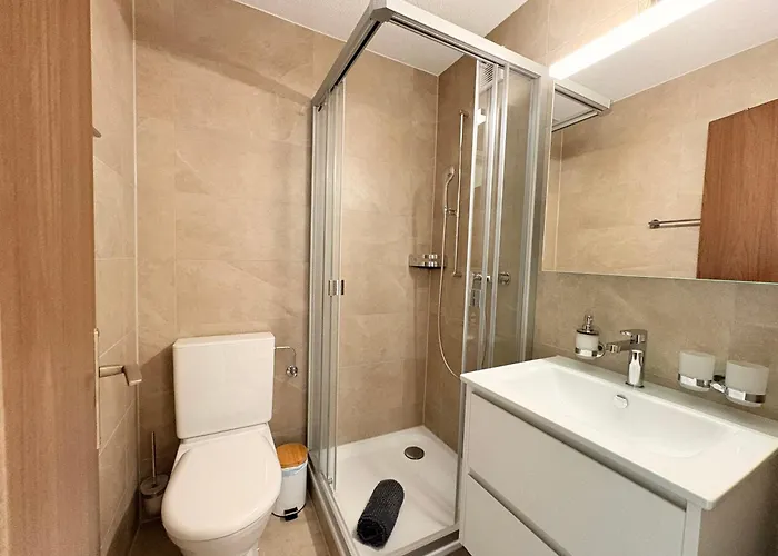 In Mit Parkplatz Apartman *